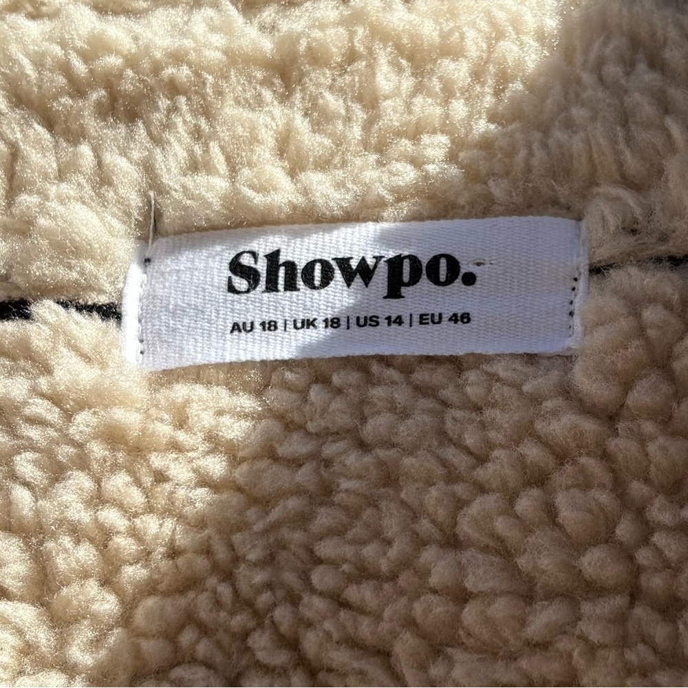 Showpo Ruth jacket black - Picture 3 of 8